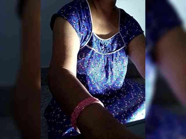 sexycharu webcam