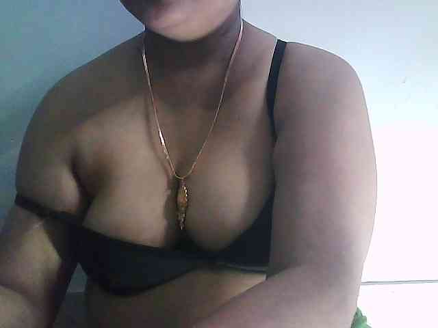 sexycharu webcam