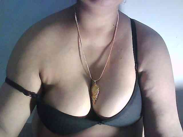 sexycharu webcam