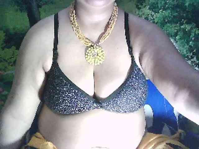sexycharu webcam