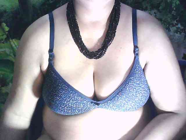 sexycharu webcam