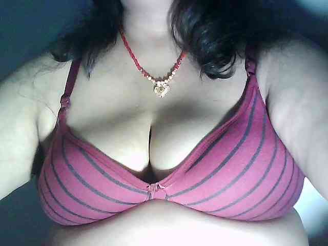 sexycharu webcam
