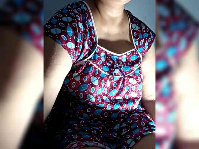 sexycharu webcam