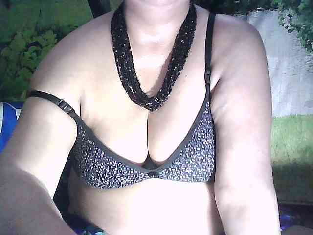 sexycharu webcam
