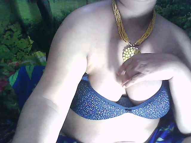 sexycharu webcam