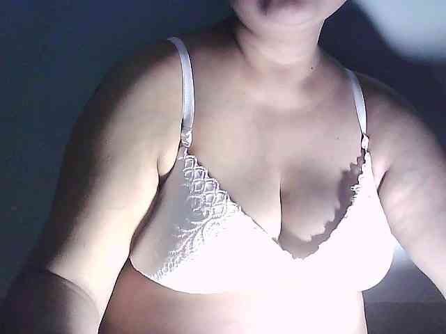 sexycharu webcam