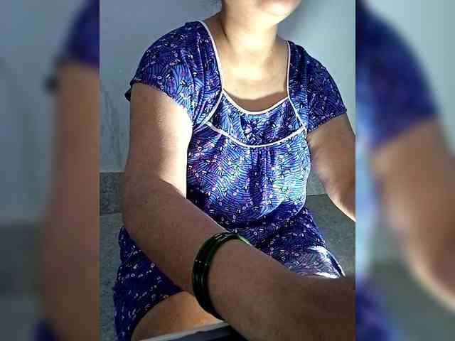 sexycharu webcam