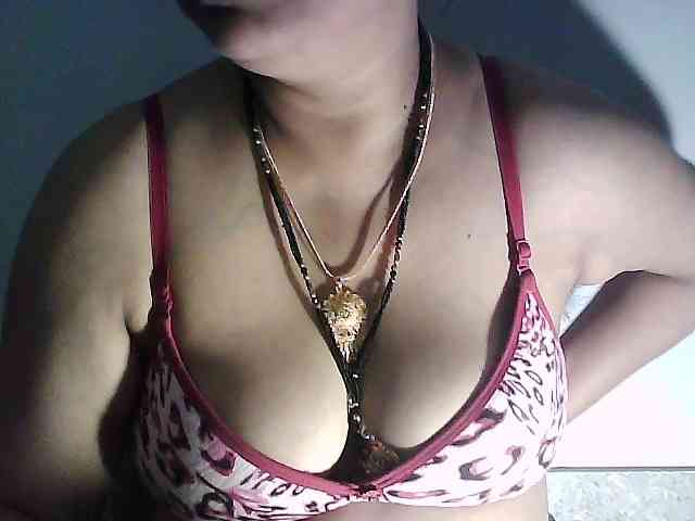 sexycharu webcam