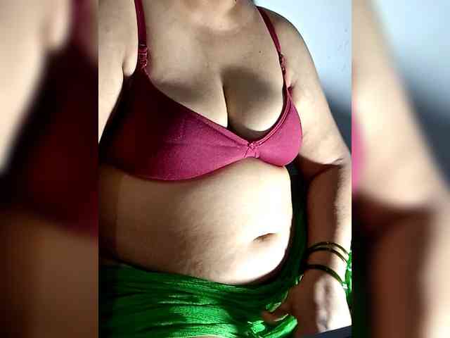 sexycharu webcam