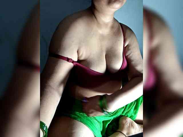 sexycharu webcam