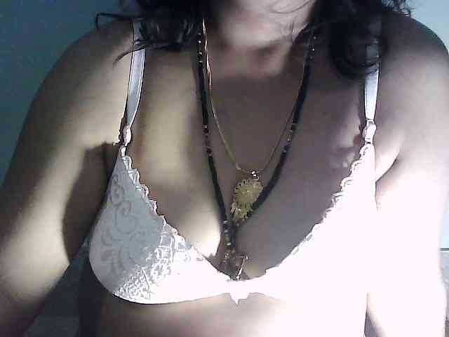 sexycharu webcam