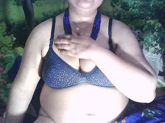 sexycharu webcam