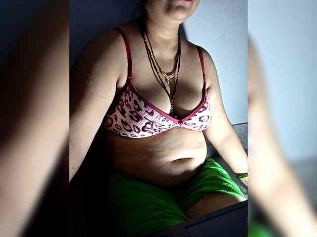 sexycharu webcam
