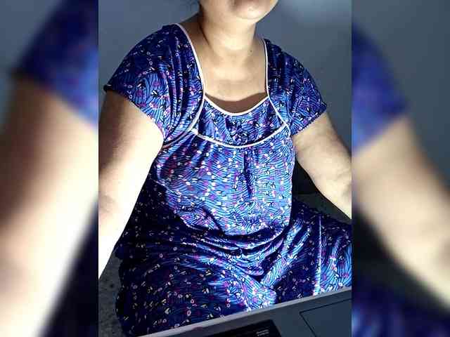 sexycharu webcam