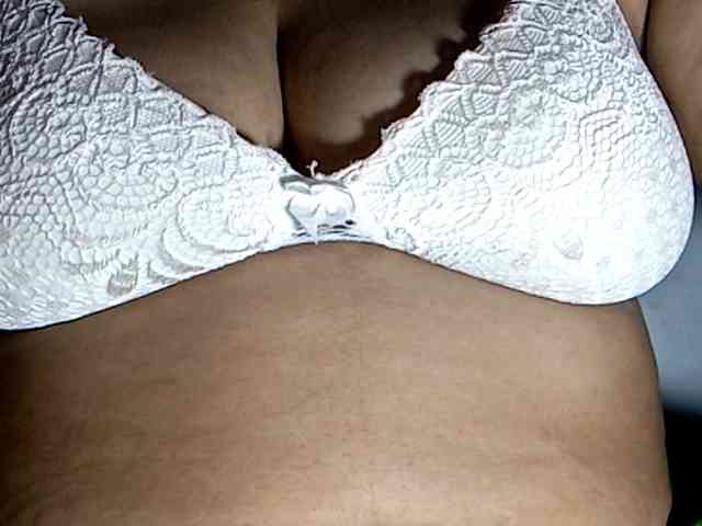 sexycharu webcam