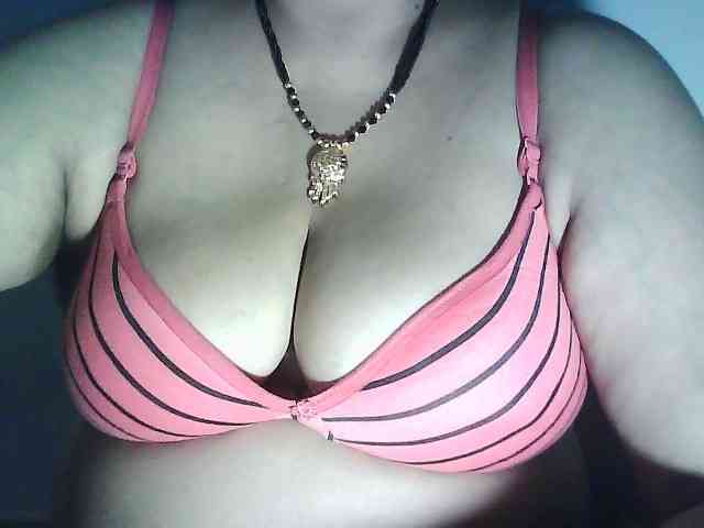 sexycharu webcam