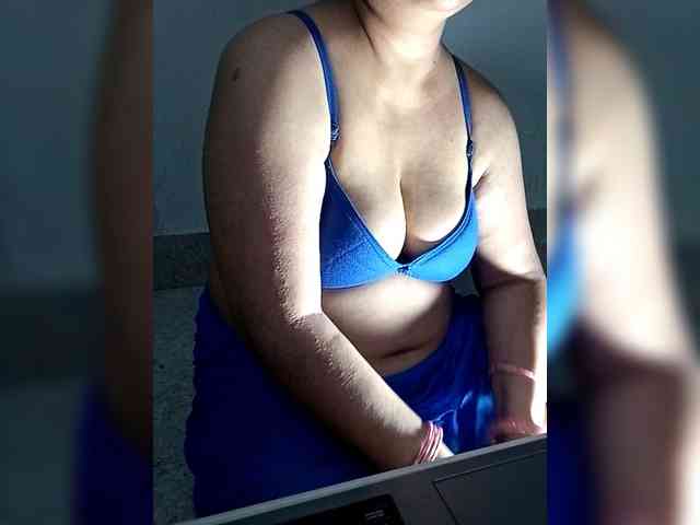 sexycharu webcam