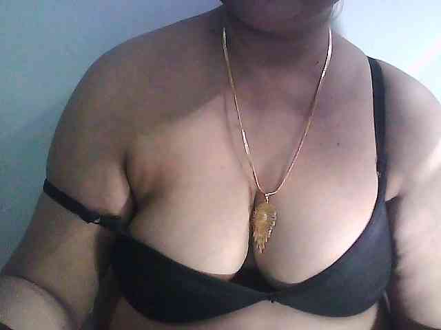 sexycharu webcam