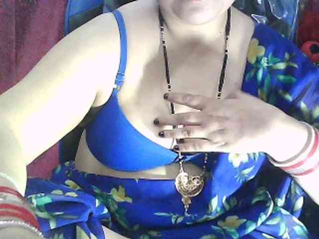 sexycharu webcam