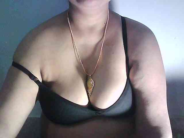 sexycharu webcam