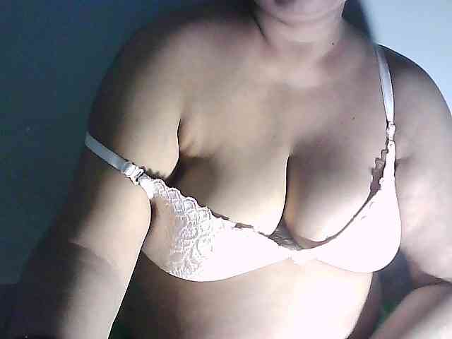 sexycharu webcam
