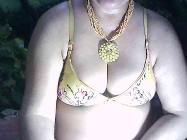 sexycharu webcam
