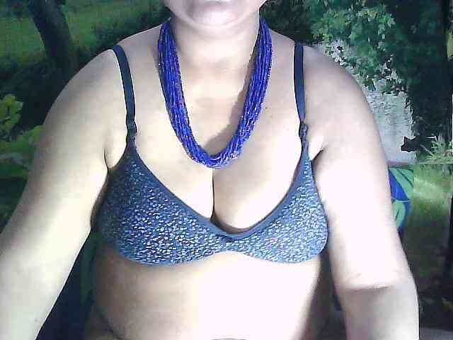 sexycharu webcam