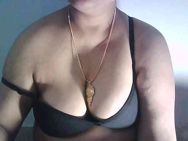 sexycharu webcam