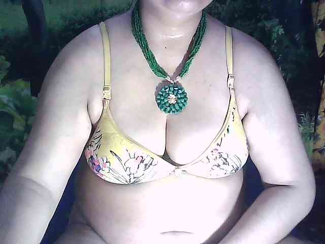 sexycharu webcam