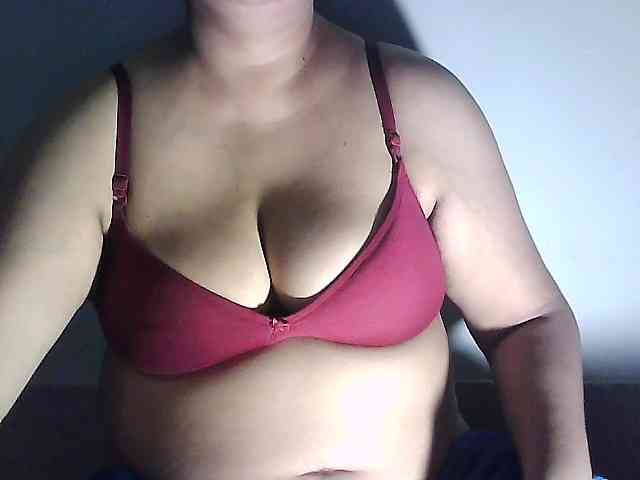 sexycharu webcam