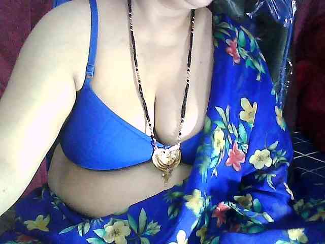 sexycharu webcam