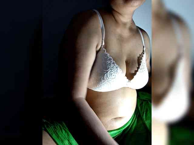 sexycharu webcam
