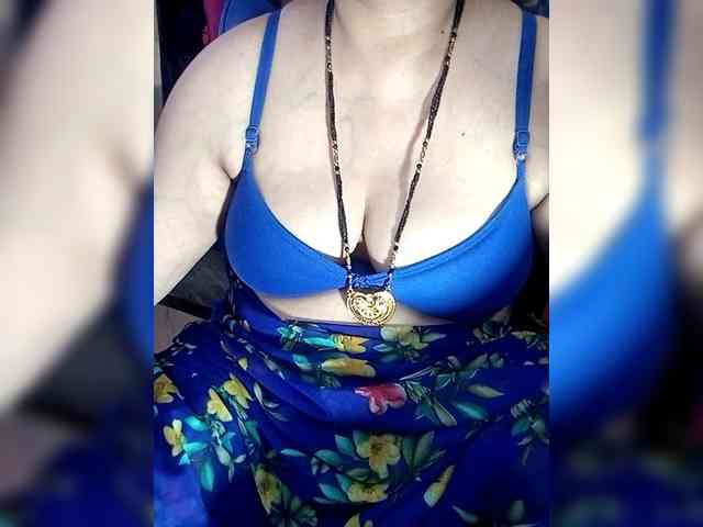 sexycharu webcam