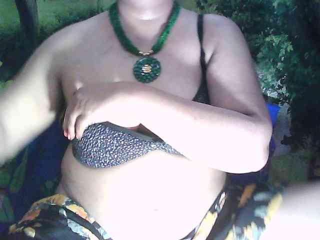 sexycharu webcam
