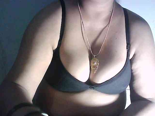 sexycharu webcam