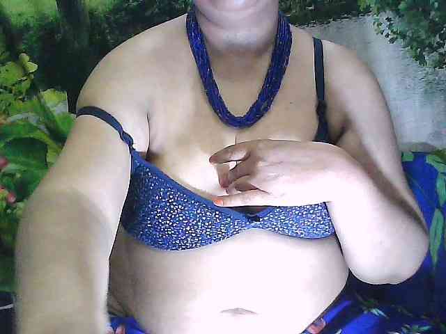 sexycharu webcam