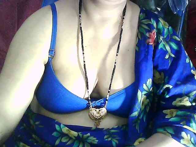 sexycharu webcam