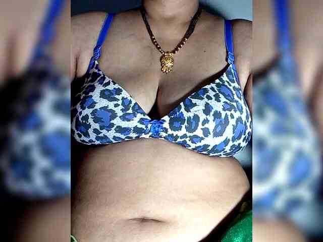 sexycharu webcam