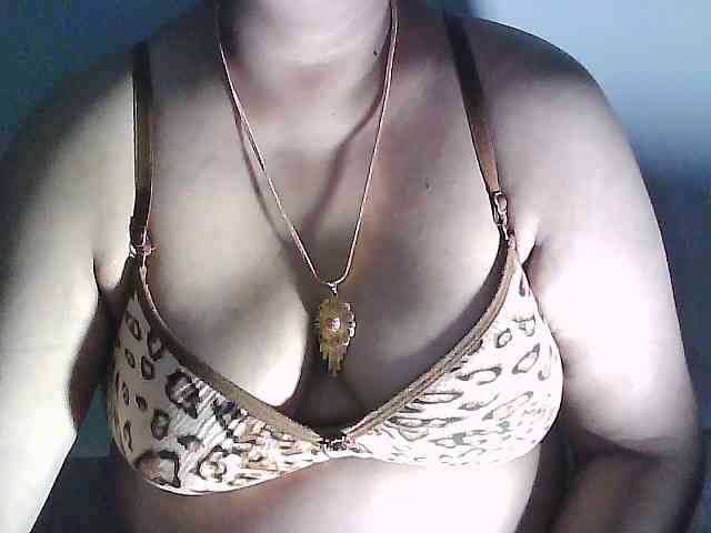 sexycharu webcam