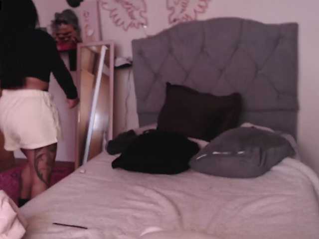 Missdennise live cam on BongaCams