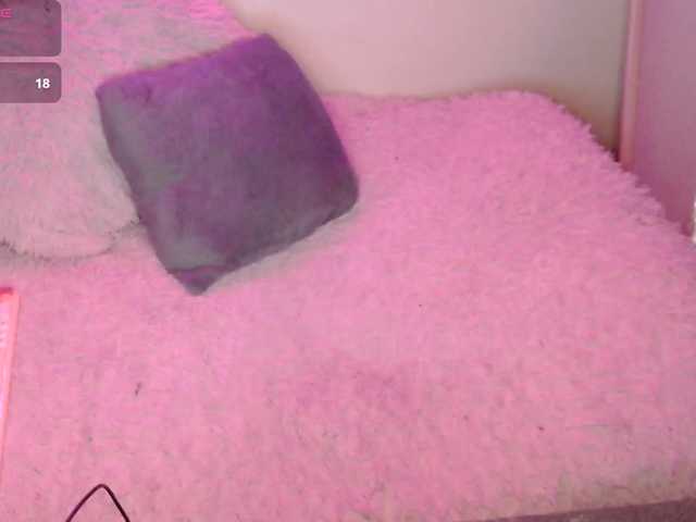Missdennise live cam on BongaCams