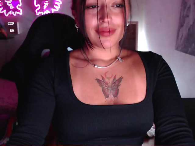 Missdennise live cam on BongaCams