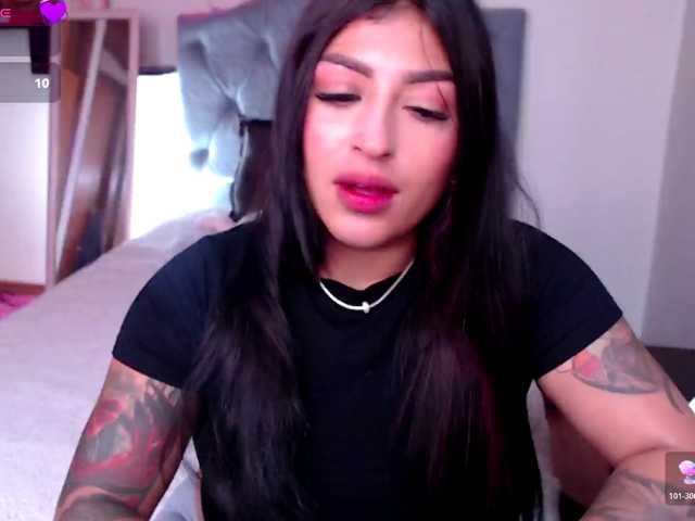 Missdennise live cam on BongaCams