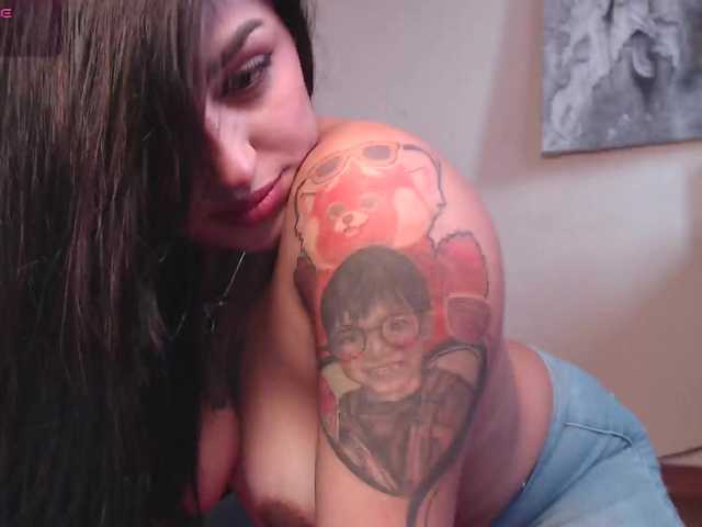 Missdennise live cam on BongaCams