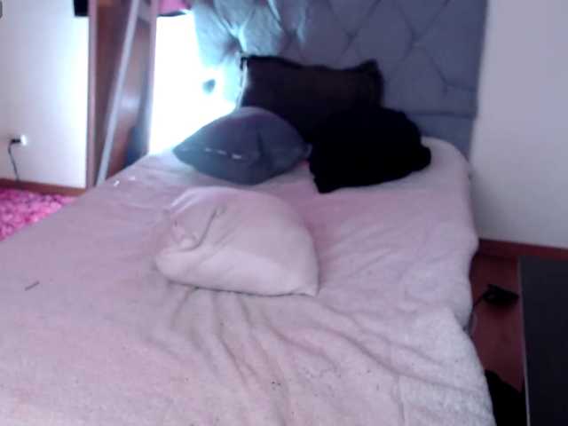 Missdennise live cam on BongaCams