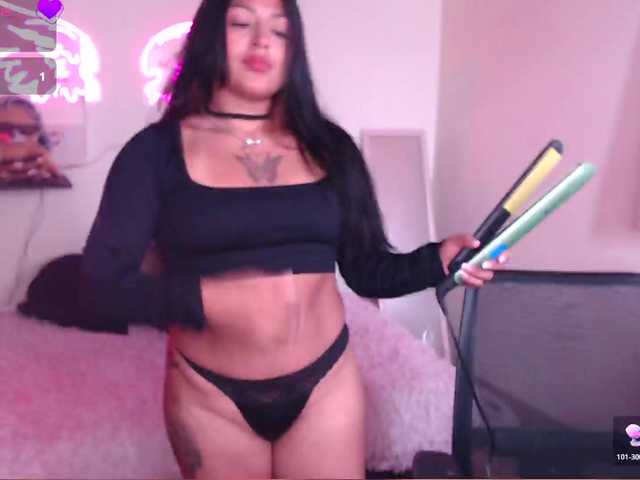 Missdennise live cam on BongaCams