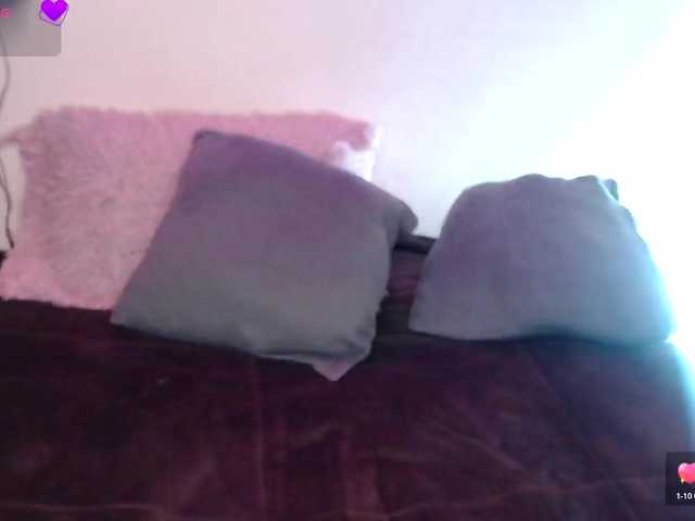 Missdennise live cam on BongaCams