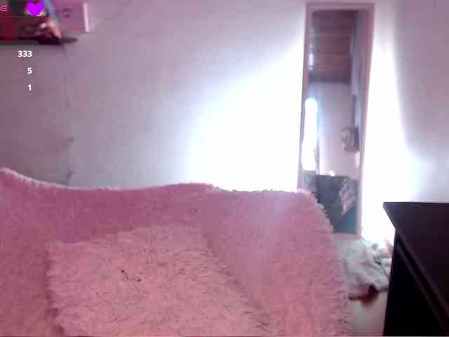Missdennise webcam