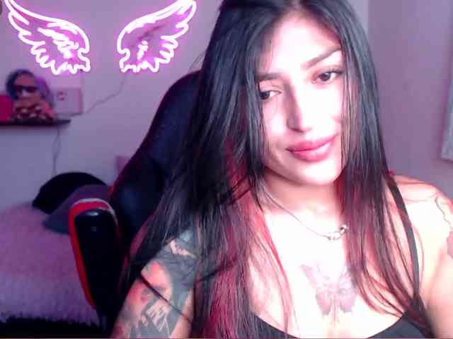 Missdennise webcam