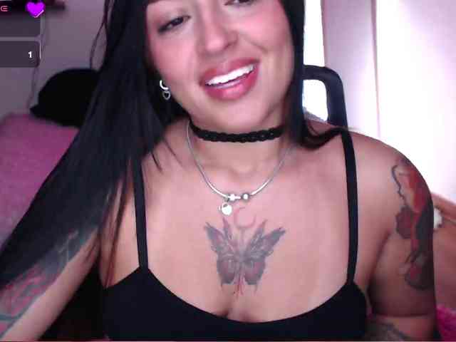 Missdennise webcam